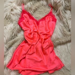 VS satin slip